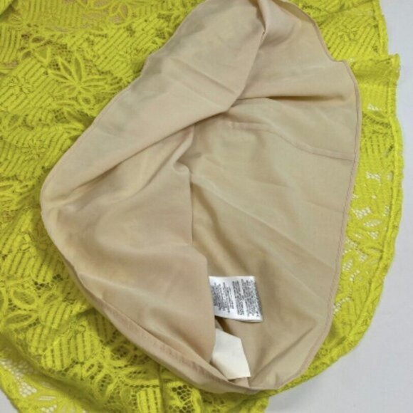 BCBGMAXAZRIA Embroidery Flower Lace Dress - Picture 11 of 12